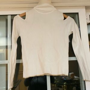 Sexy turtle neck with shoulder cut out